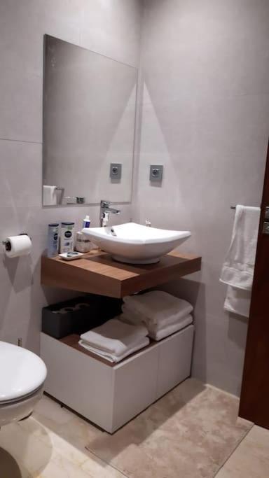 Chez Miguel Appartement Casablanca Avec Piscine Eksteriør billede